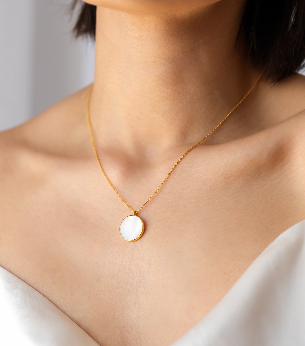 Minimalistica Mother Necklace Gold 